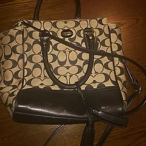 Medium size coach bag